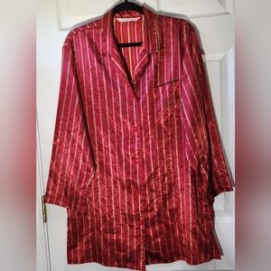 Victoria's Secret red scroll pattern slinky nightshirt women's size Medi…